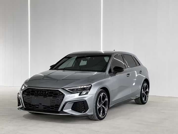 A3 2023 Model Sportback 35 TFSI Luxury Version
