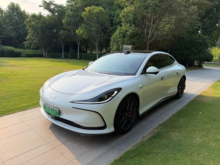 L6 2024 Model Max Edition