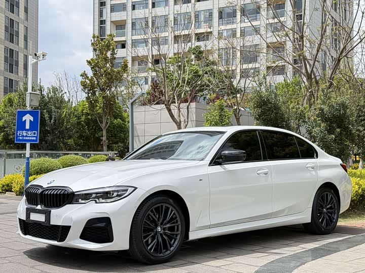 BMW 3 Series 2022 325Li M Sport Night Edition Package