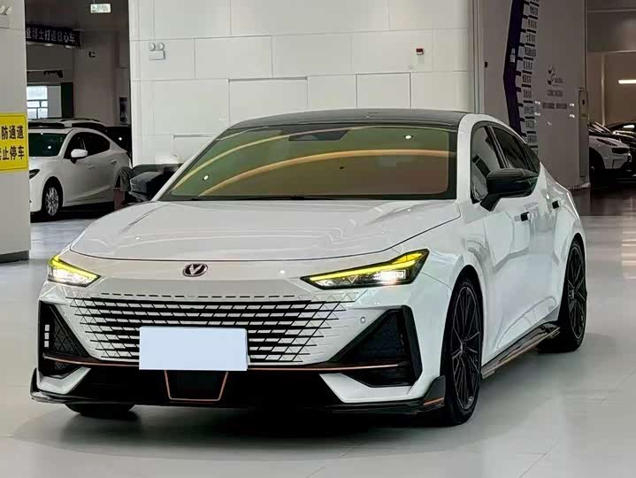 Changan UNI-V 2022 1.5T Sport