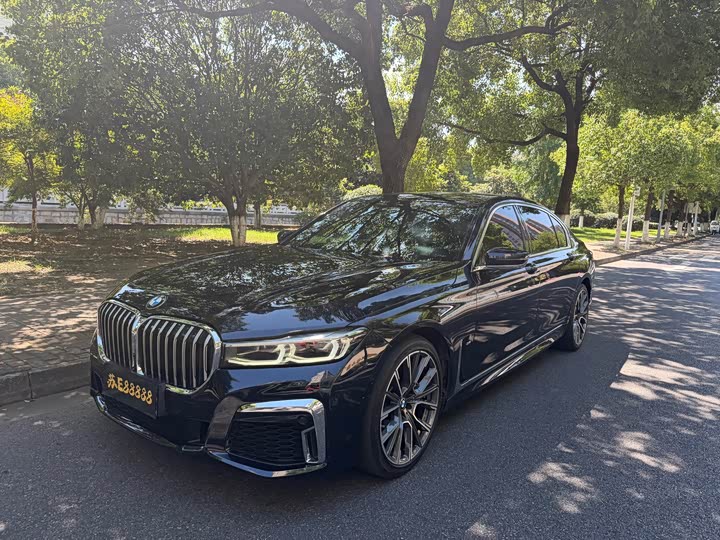 7 2021 Model 740Li Version M