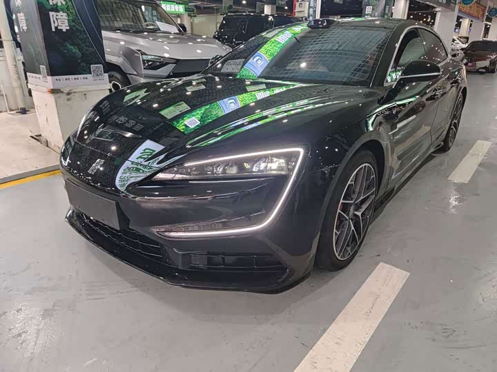 Yangwang U7 2025 PHEV 5-Seat Luxury Edition
