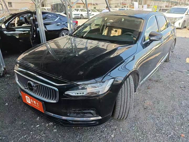 S90 2023 Model B5 Luxury Edition