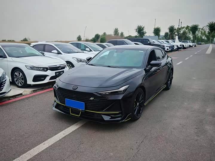 Changan UNI-V 2022 1.5T Sport