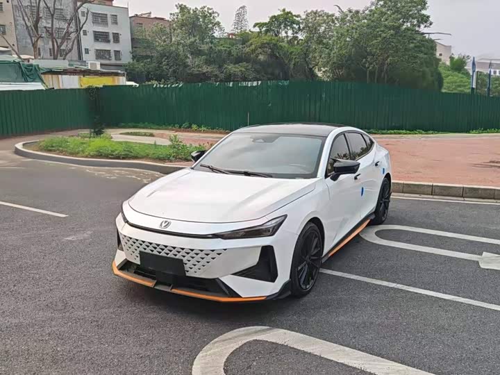 Changan UNI-V 2024 1.5T noble sports model