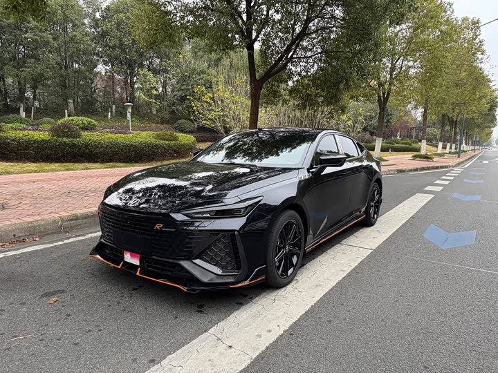 Changan UNI-V 2023 2.0T Lingsu Edition