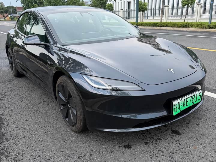 Model 3 2025 rear-wheel drive version