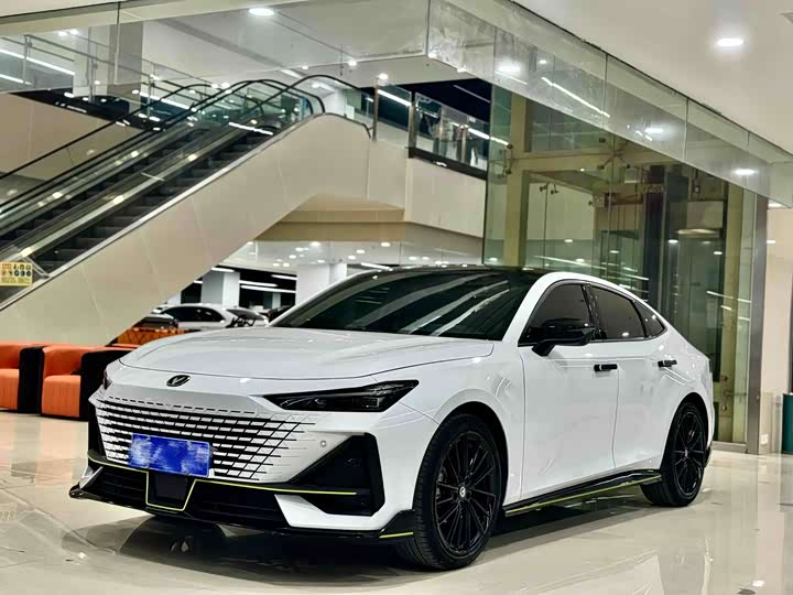 Changan UNI-V 2022 1.5T Excellent Type
