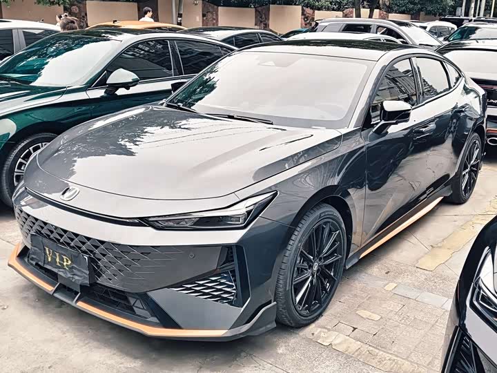Changan UNI-V 2024 1.5T noble sports model