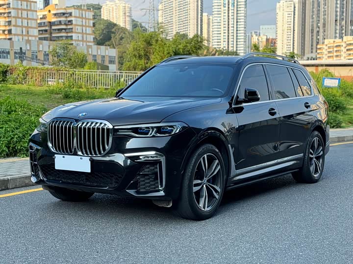BMW X7 2021 facelift xDrive40i exclusive M sports package