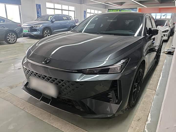 Changan UNI-V 2024 1.5T Prestige Edition