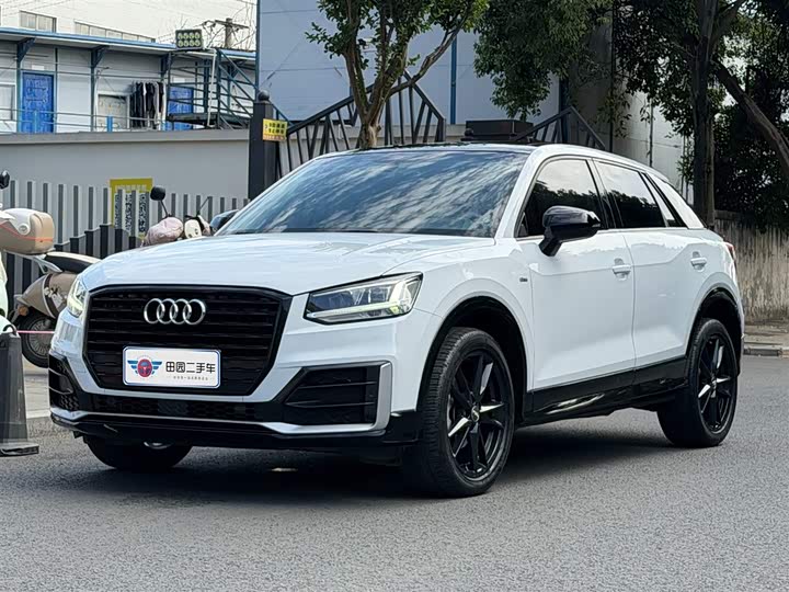 Audi Q2L 2021 model 35 TFSI aggressive dynamic model