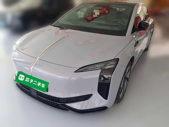 Hongqi EH7 2025 640 four-wheel drive smart version