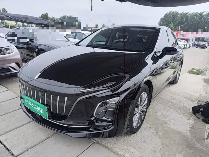 Hongqi E-QM5 2022 431km Charging Enjoyment Edition