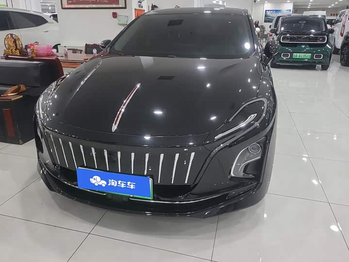 Hongqi E-QM5 2024 model 610km PLUS