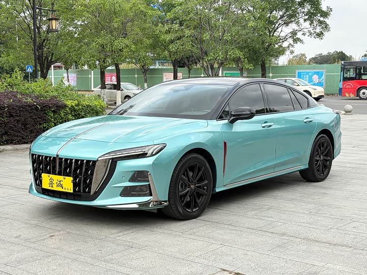 Hongqi H6 2023 2.0T Premium Edition