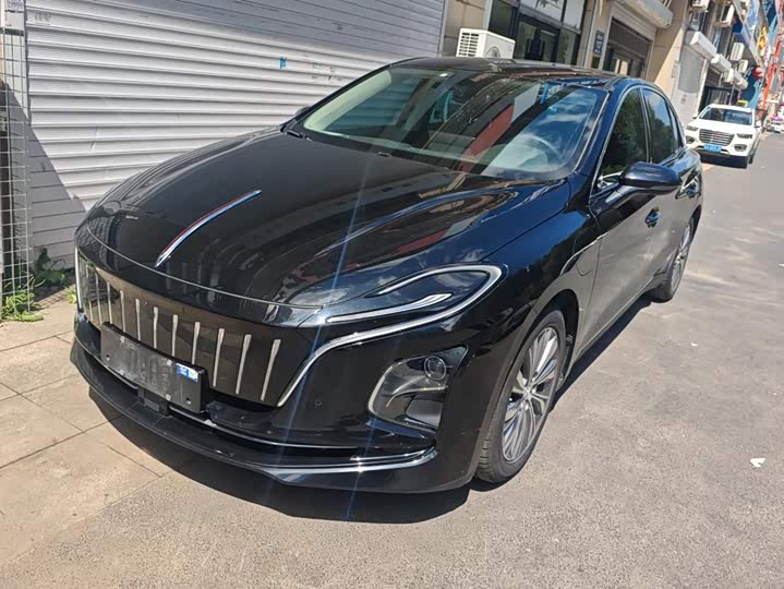 Hongqi E-QM5 2023 model 620km PLUS