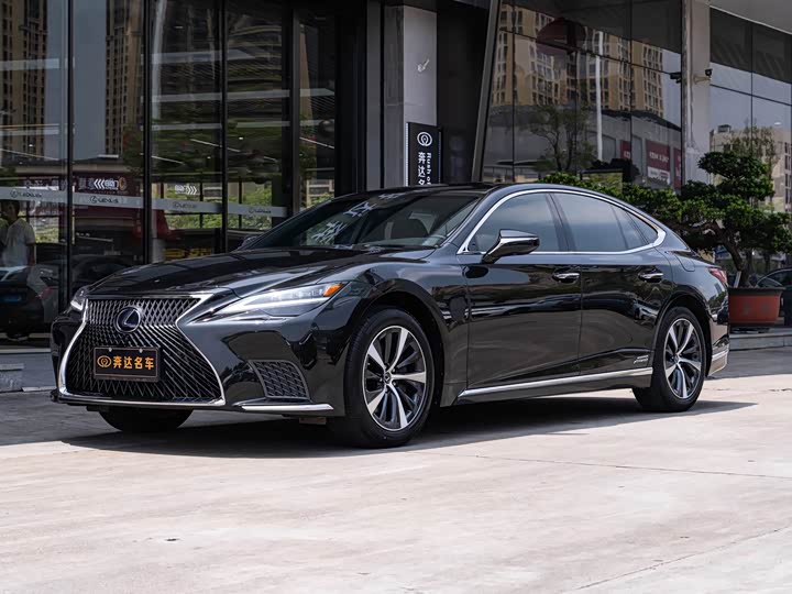 Lexus LS 2021 500h Excellence Edition