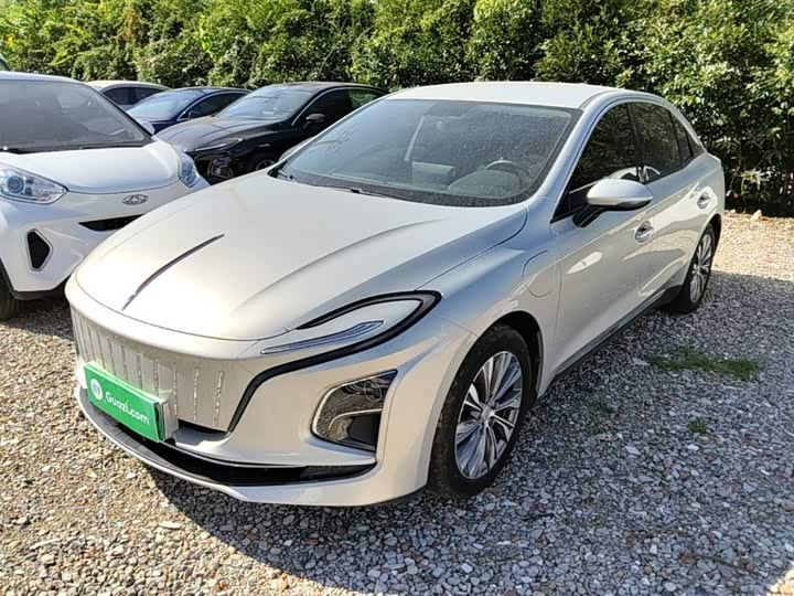 Hongqi E-QM5 2022 431km Charging Enjoyment Edition