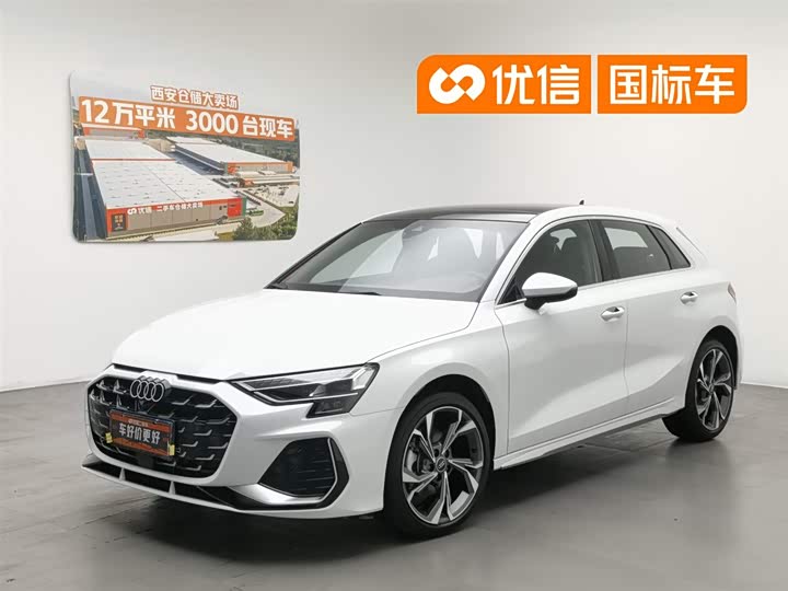 Audi A3 2025 Sportback 35TFSI Flying Spur Exclusive Model