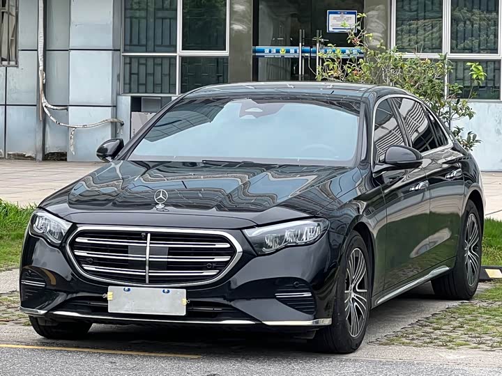 Mercedes-Benz E-Class 2025 E 260 L