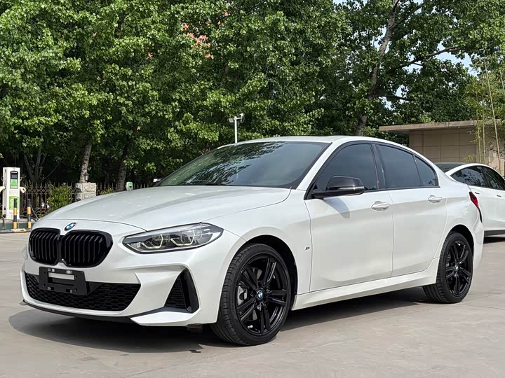 BMW 1 Series 2023 125i M Sports Night Edition