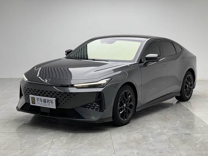 Changan UNI-V 2024 1.5T premium model