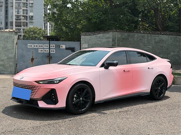 Changan UNI-V 2024 1.5T premium model