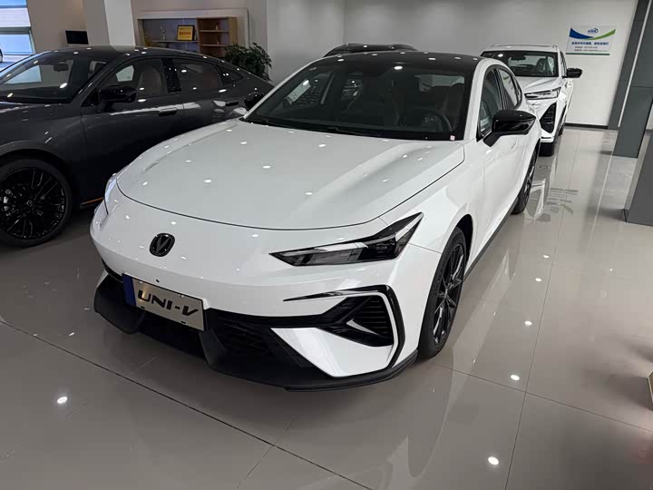 Changan UNI-V 2025 third generation 1.5T 500Bar premium model