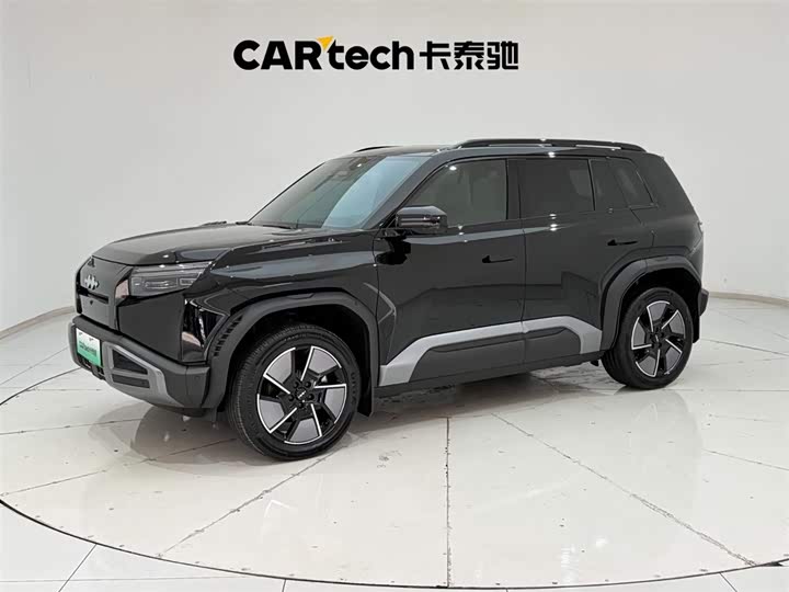 Titan 3 2025 Model 501KM AWD Max