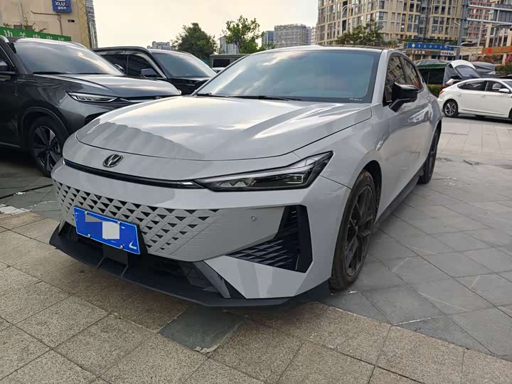 Changan UNI-V 2024 1.5T exclusive model