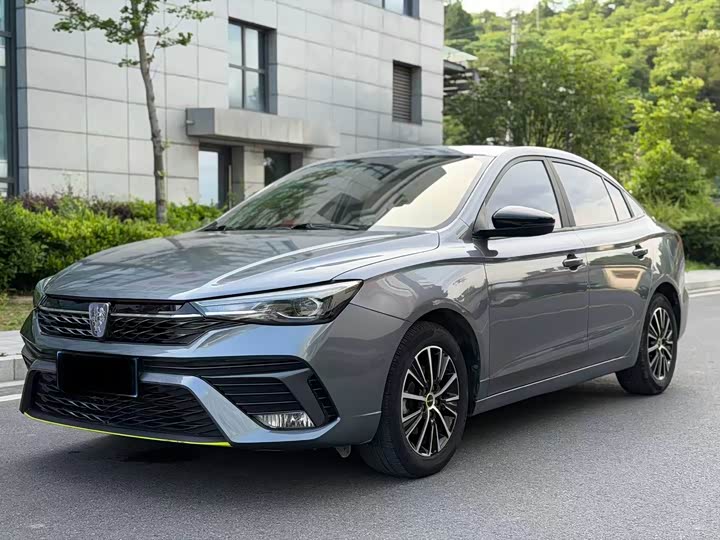 Roewe i5 2021 1.5L CVT Black Gold Edition