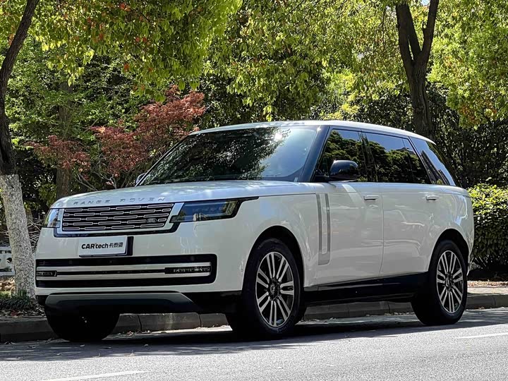 Range Rover 2023 3.0 L6 400PS Genesis Extended Edition