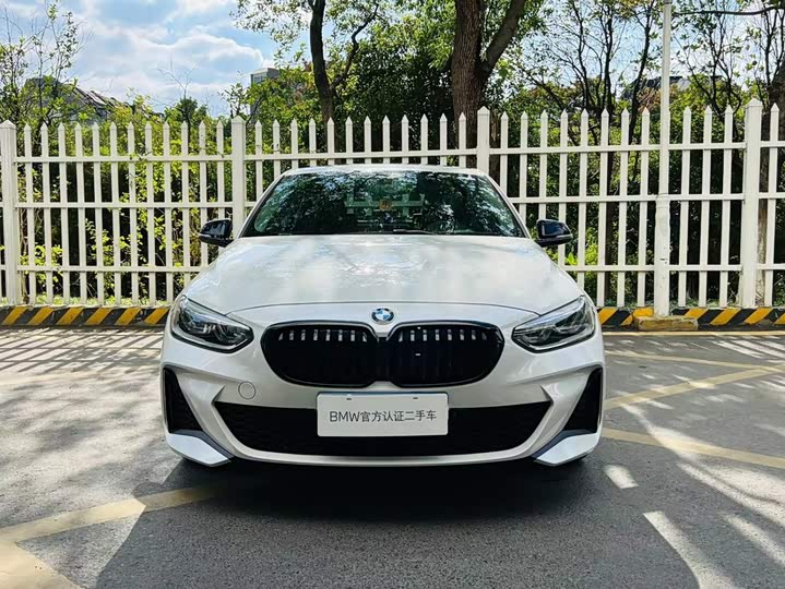 BMW 1 Series 2021 facelift 120i M Sports Night Edition