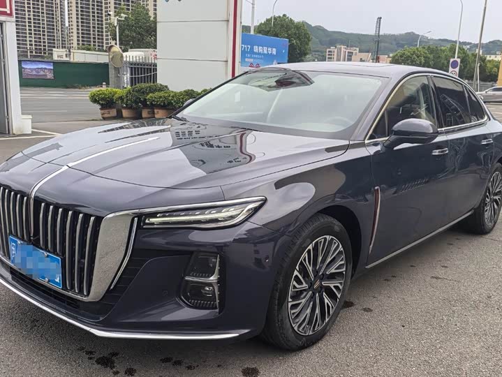 Hongqi H5 2023 2.0T automatic smart connected flag version