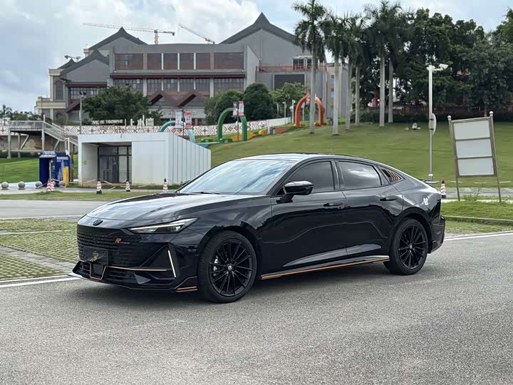 Changan UNI-V 2023 1.5T sports version