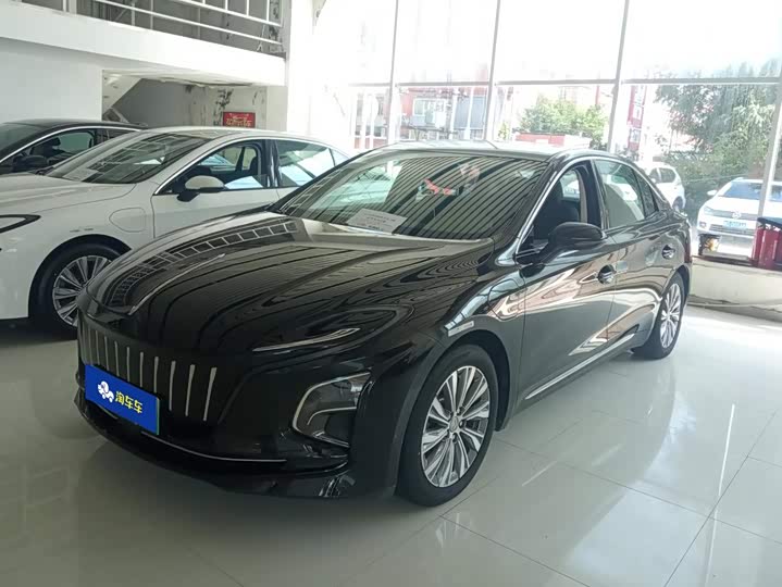 Hongqi E-QM5 2024 model 560km PLUS