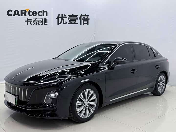 Hongqi E-QM5 2023 basic travel version