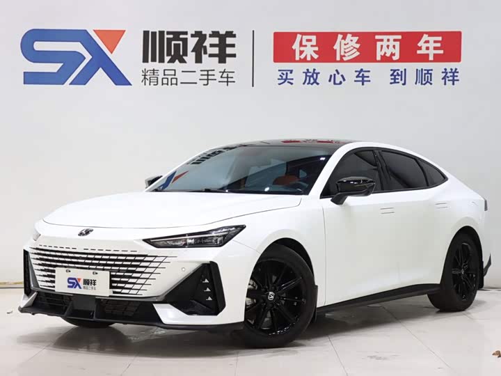Changan UNI-V 2022 1.5T premium model
