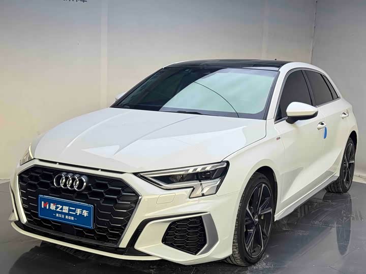 Audi A3 2022 Sportback 35 TFSI stylish and sporty