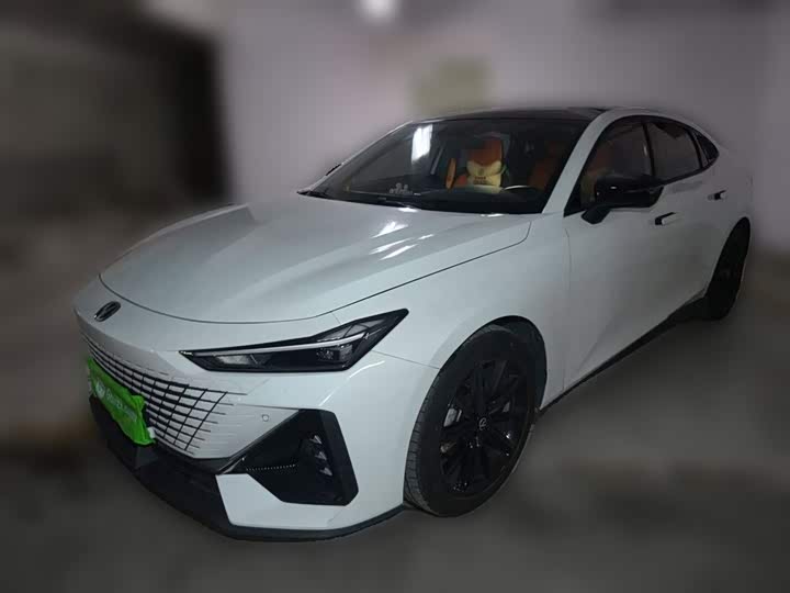 Changan UNI-V 2022 1.5T premium model