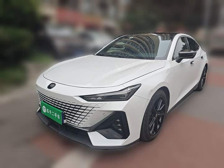 Changan UNI-V 2022 1.5T premium model