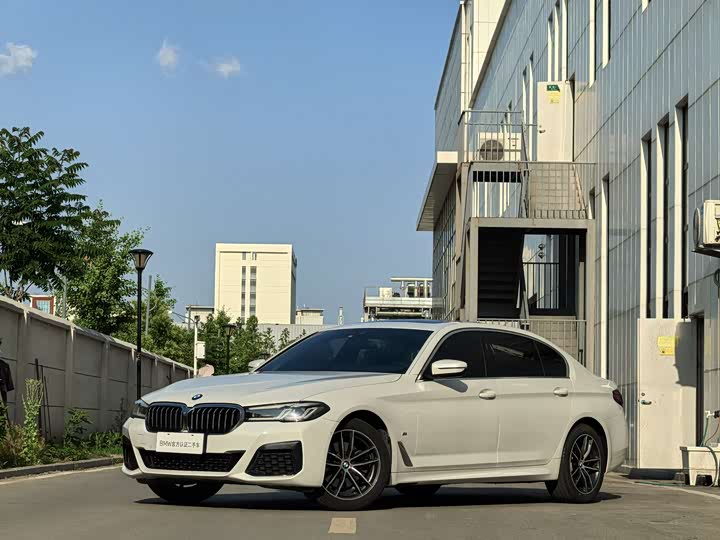 BMW 5 Series 2022 525Li M Sports Package