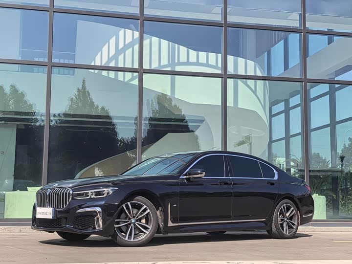 BMW 7 Series 2021 730Li M Sports Package
