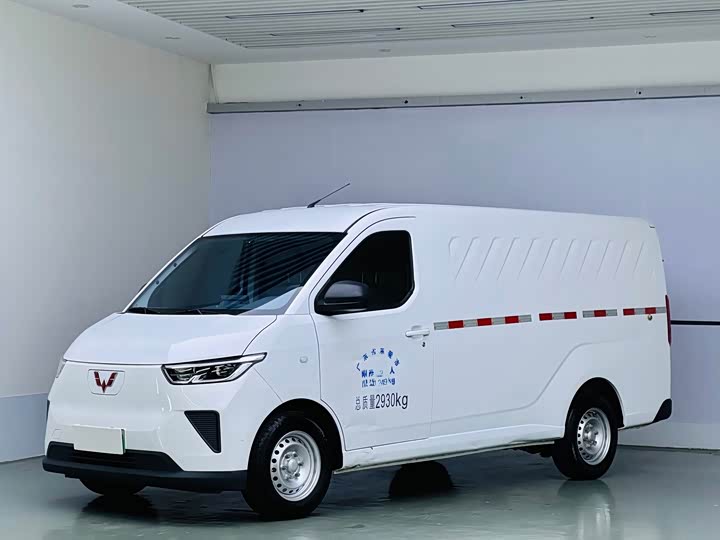 Wuling Yangguang 2024 300km practical window-sealed version 60kW