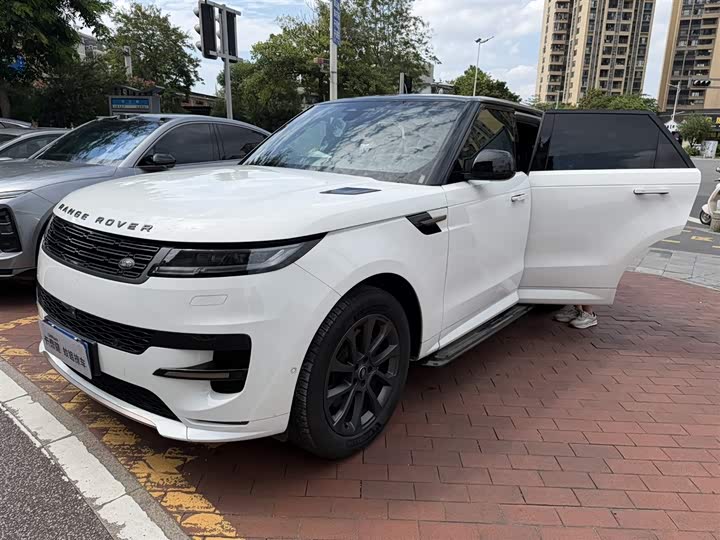 Range Rover Sport 2024 400PS Dynamic SE