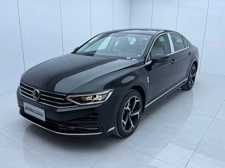 Magotan 2025 model 280TSI DSG luxury model