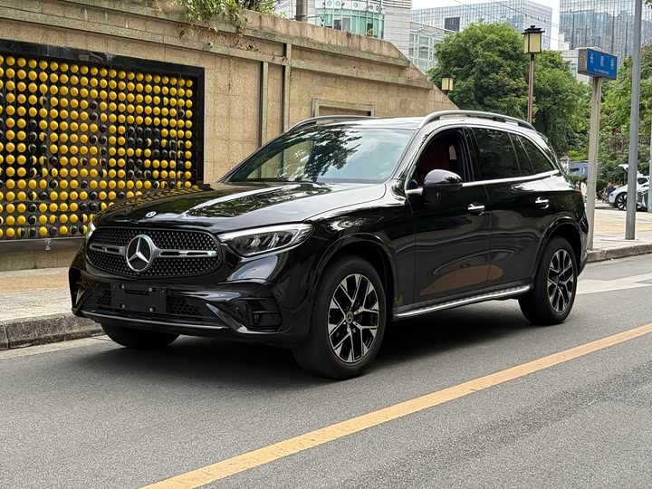 Mercedes-Benz GLC 2023 facelift GLC 260 L 4MATIC luxury model 7 seats