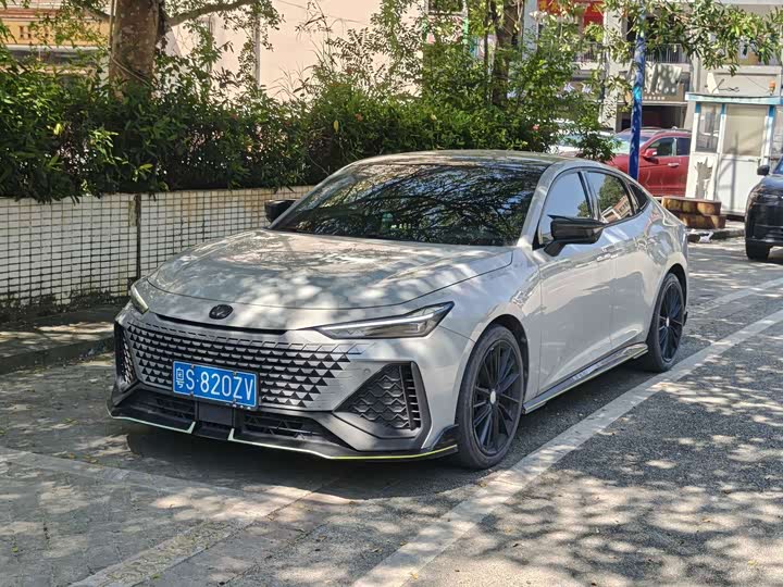 Changan UNI-V 2023 2.0T speed version