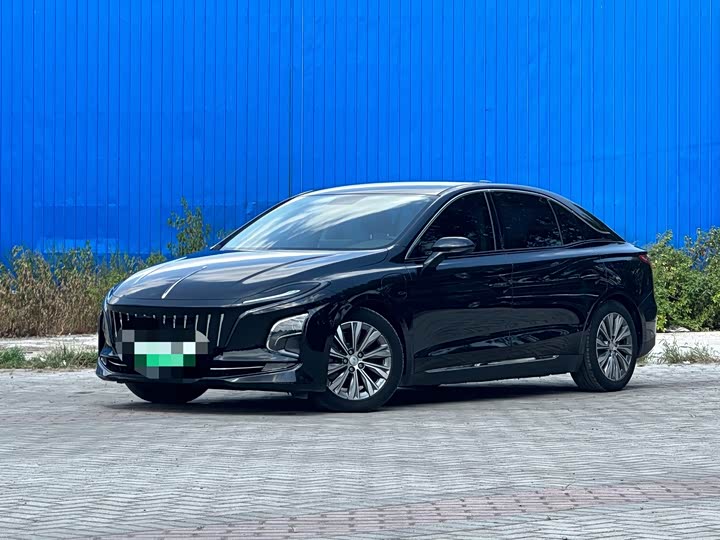Hongqi E-QM5 2024 model 610km PLUS